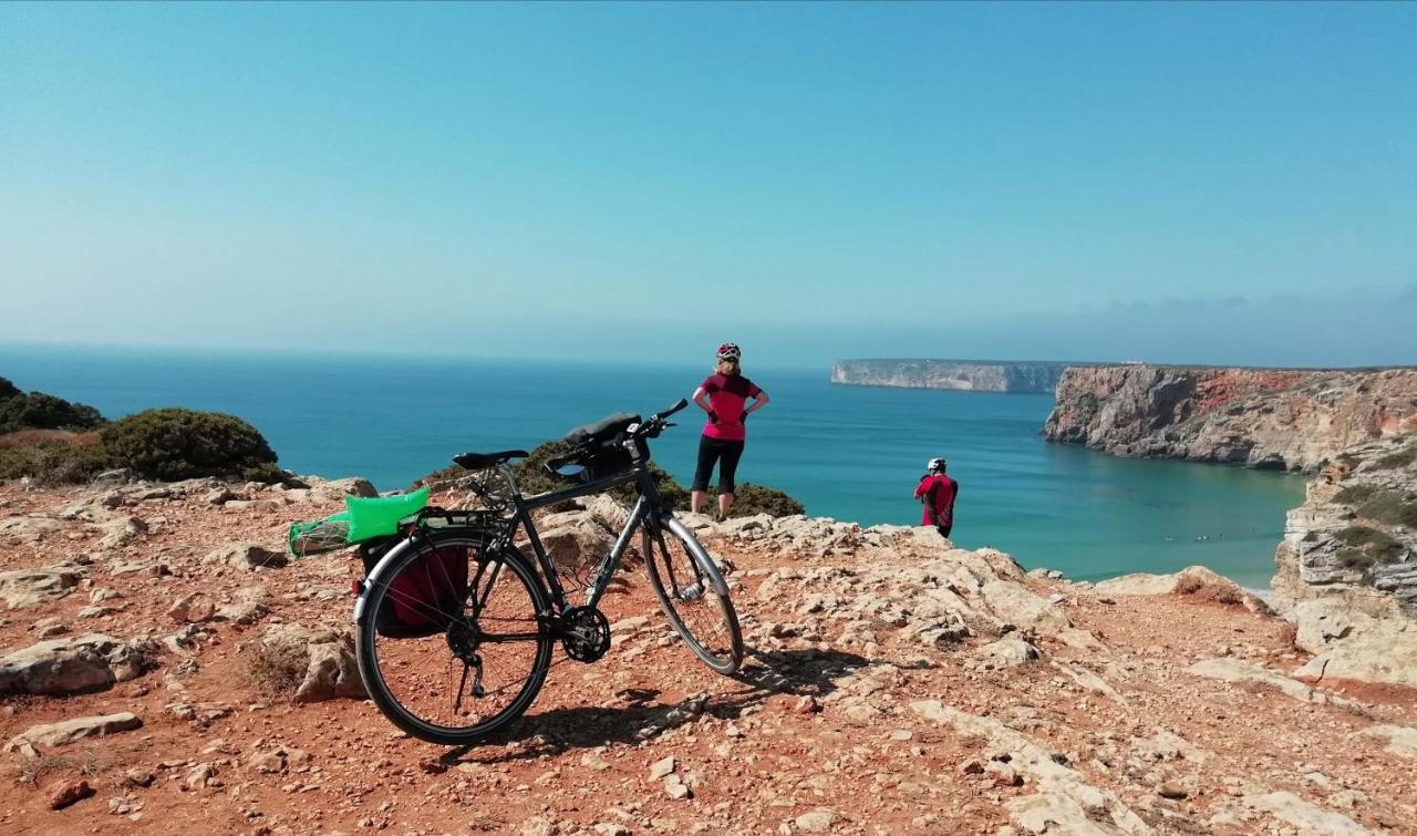 Blacksheep Sagres Guesthouse & Surf מראה חיצוני תמונה